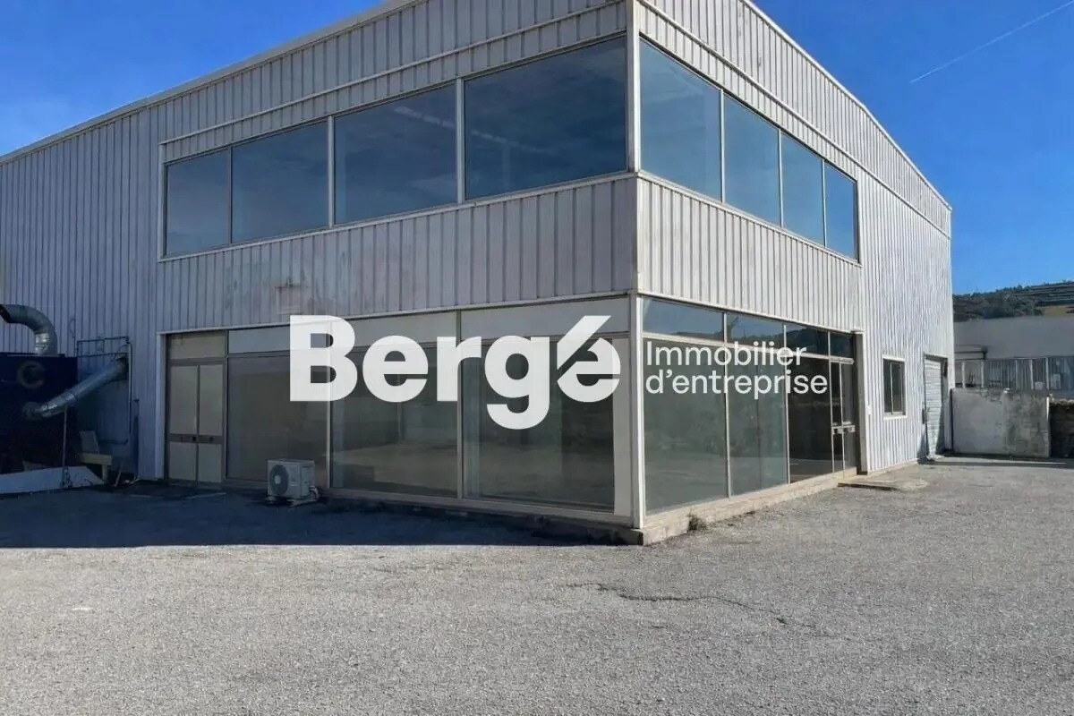 Local d’activités dans Saint-Jeannet à louer Photo de l’immeuble– Image 1 sur 8