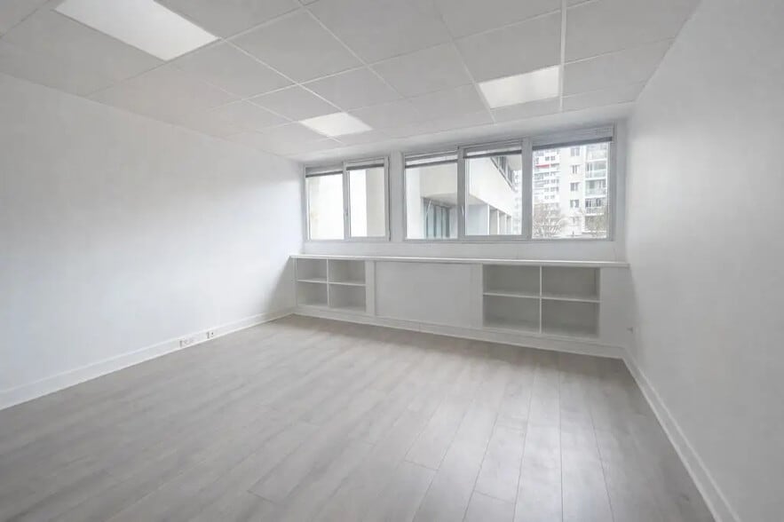 11 Rue Erard, Paris à louer - Photo de l’immeuble – Image 3 sur 10