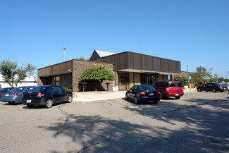 Plus de détails pour 5680 W Maple Rd, West Bloomfield, MI - Local commercial à vendre