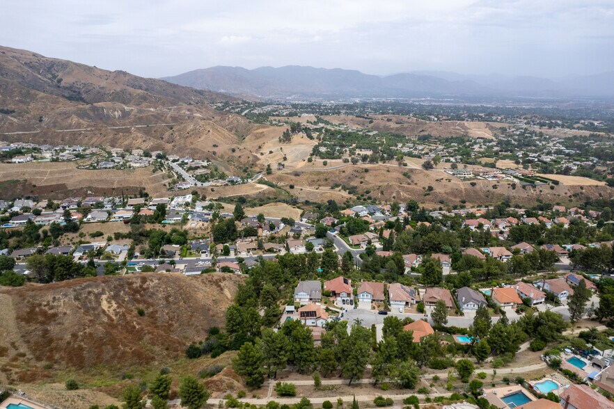 11959 Dunnicliffe ct, Porter Ranch, CA à vendre - Photo de l’immeuble – Image 2 sur 14