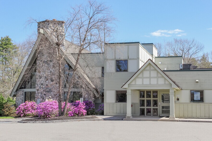 244 Western Ave, South Portland, ME à vendre - Photo de l’immeuble – Image 1 sur 17