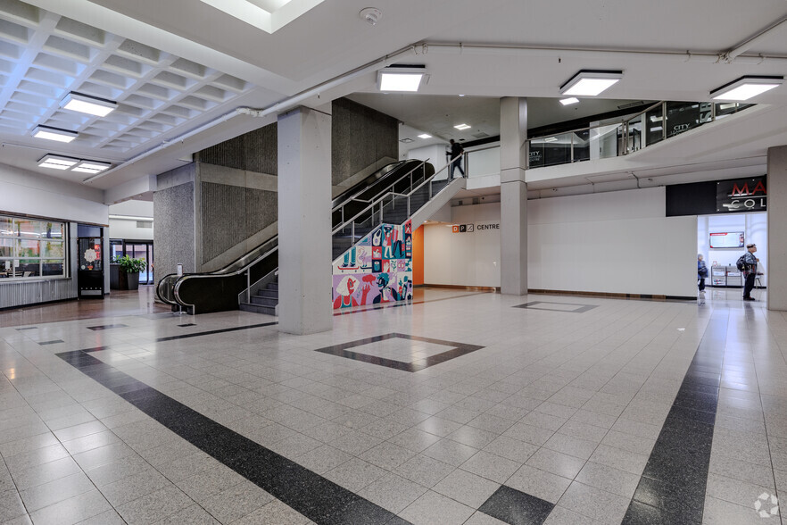 120 King St W, Hamilton, ON à louer - Photo de l’immeuble – Image 3 sur 25