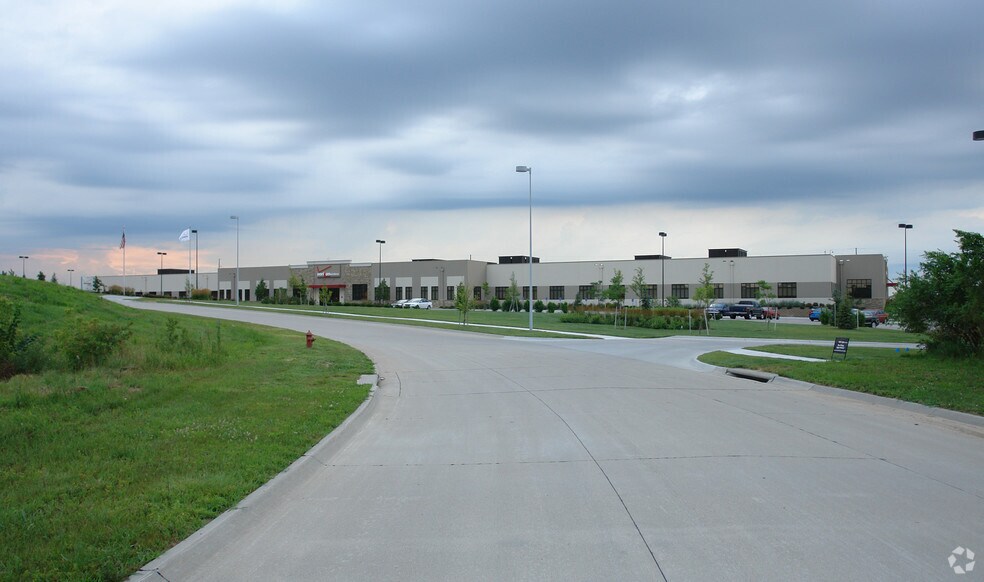4600 Innovation Dr, Lincoln, NE à louer - Photo de l’immeuble – Image 2 sur 7