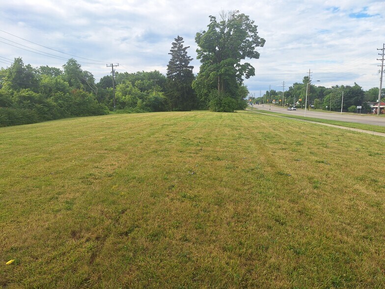 60 Martin Luther King Jr N Blvd, Pontiac, MI à vendre - Photo de l’immeuble – Image 3 sur 5