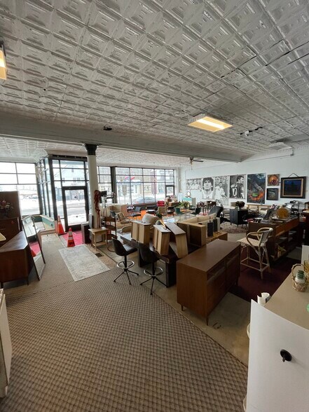 1875 Niagara St, Buffalo, NY à vendre - Photo intérieure – Image 3 sur 17