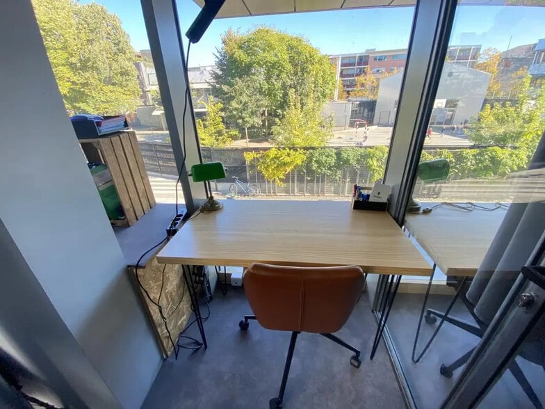 Bureau dans Bordeaux à louer - Photo de l’immeuble – Image 3 sur 8