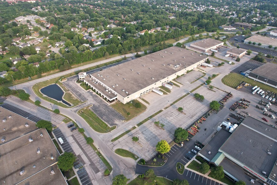6402 Corporate Dr, Indianapolis, IN à louer - Aérien – Image 2 sur 18