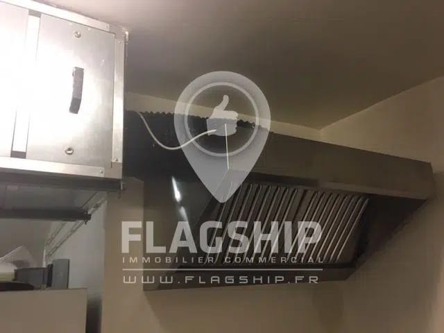 Local commercial dans Paris à louer - Photo intérieure – Image 3 sur 3