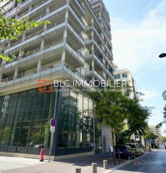 Local commercial dans Marseille à vendre - Photo de l’immeuble – Image 3 sur 6