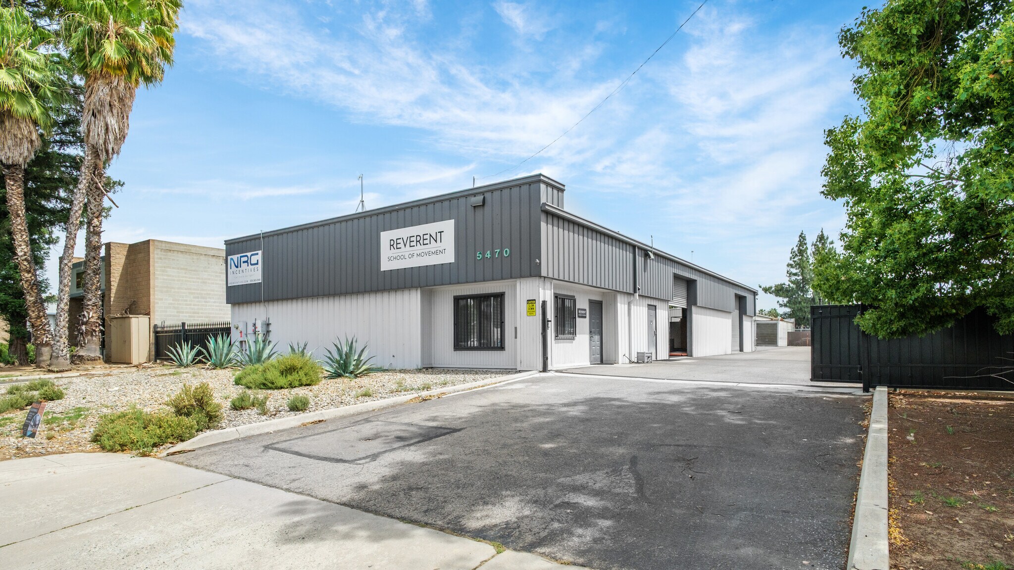 5470 E Lamona Ave, Fresno, CA à vendre Photo de l’immeuble– Image 1 sur 17
