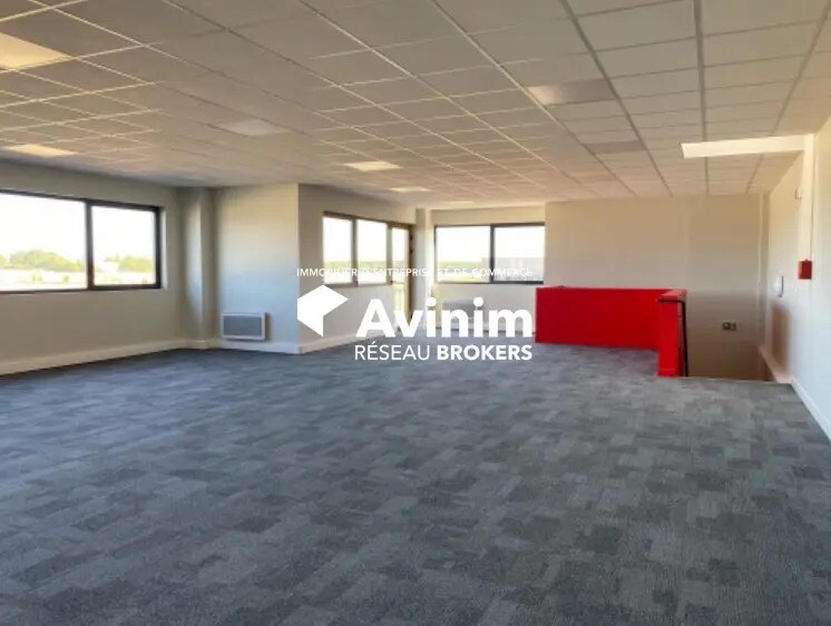 Industriel/Logistique dans Marignane à vendre - Photo intérieure – Image 2 sur 5