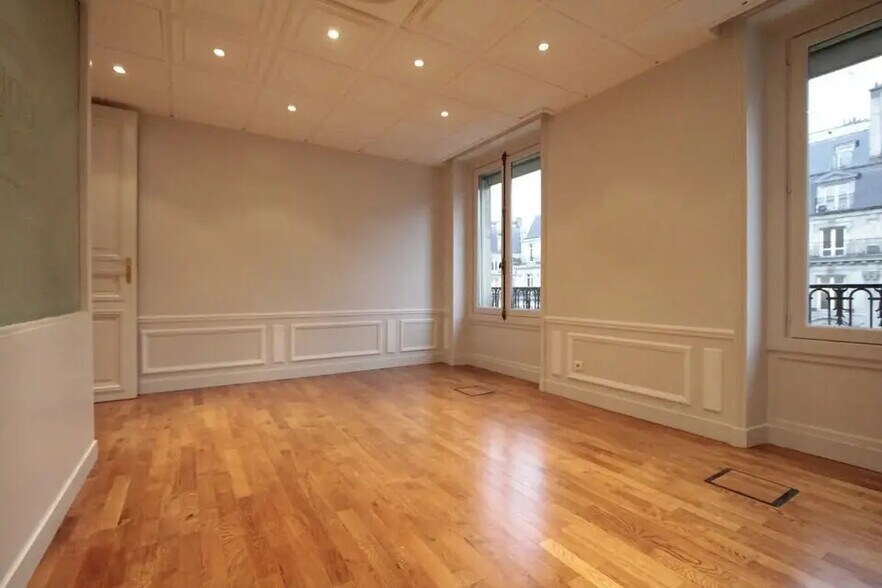 Bureau dans Paris à louer - Photo de l’immeuble – Image 3 sur 4