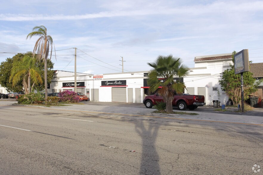 1301 S Dixie E Hwy, Pompano Beach, FL à vendre - Photo principale – Image 1 sur 5