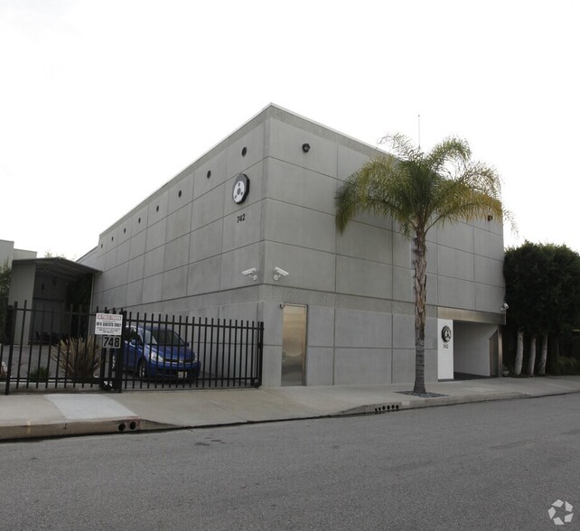 848 Seward St, Los Angeles, CA à vendre - Photo principale – Image 1 sur 2