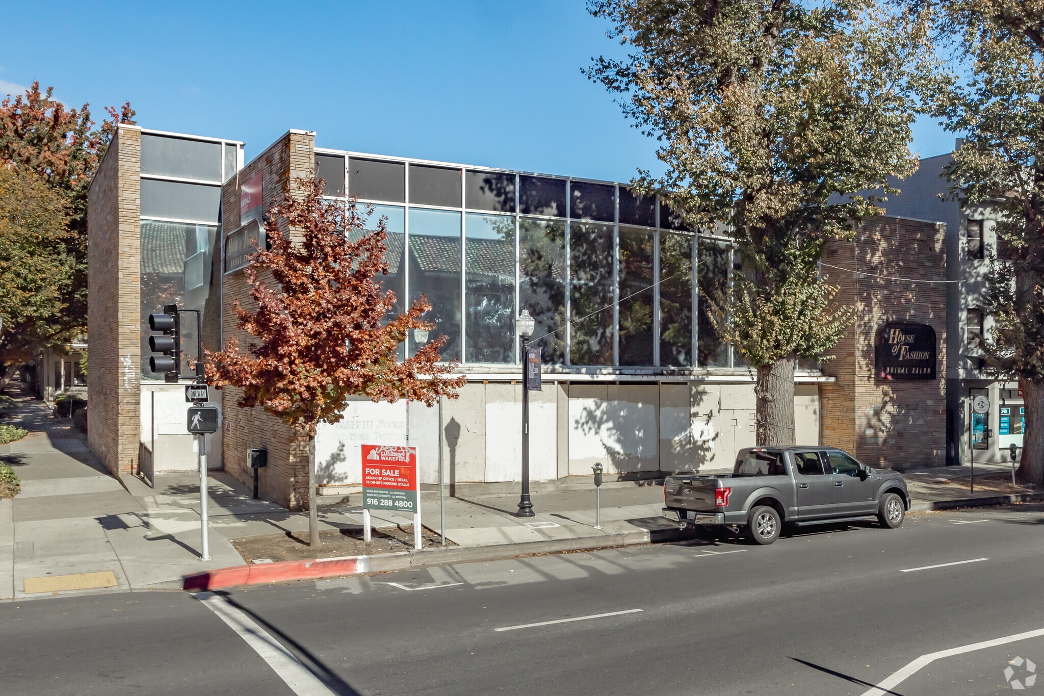 2101 J St, Sacramento, CA à louer Photo principale– Image 1 sur 6