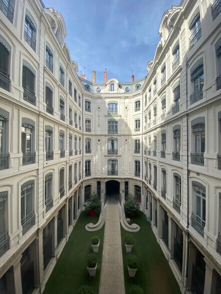 21 Rue D'Algerie, Lyon à vendre - Photo de l’immeuble – Image 1 sur 12