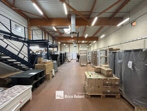 Local d’activités dans Meyzieu à louer Photo intérieure– Image 2 sur 5