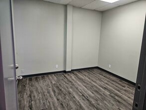 7002-7006 Maple St, Omaha, NE à louer Photo intérieure– Image 1 sur 1