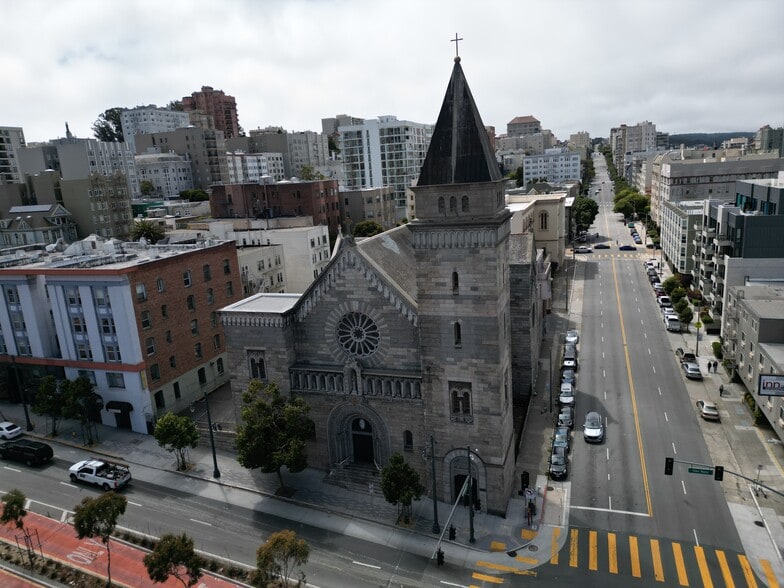 2151 Van Ness Ave, San Francisco, CA à vendre - Photo principale – Image 1 sur 5