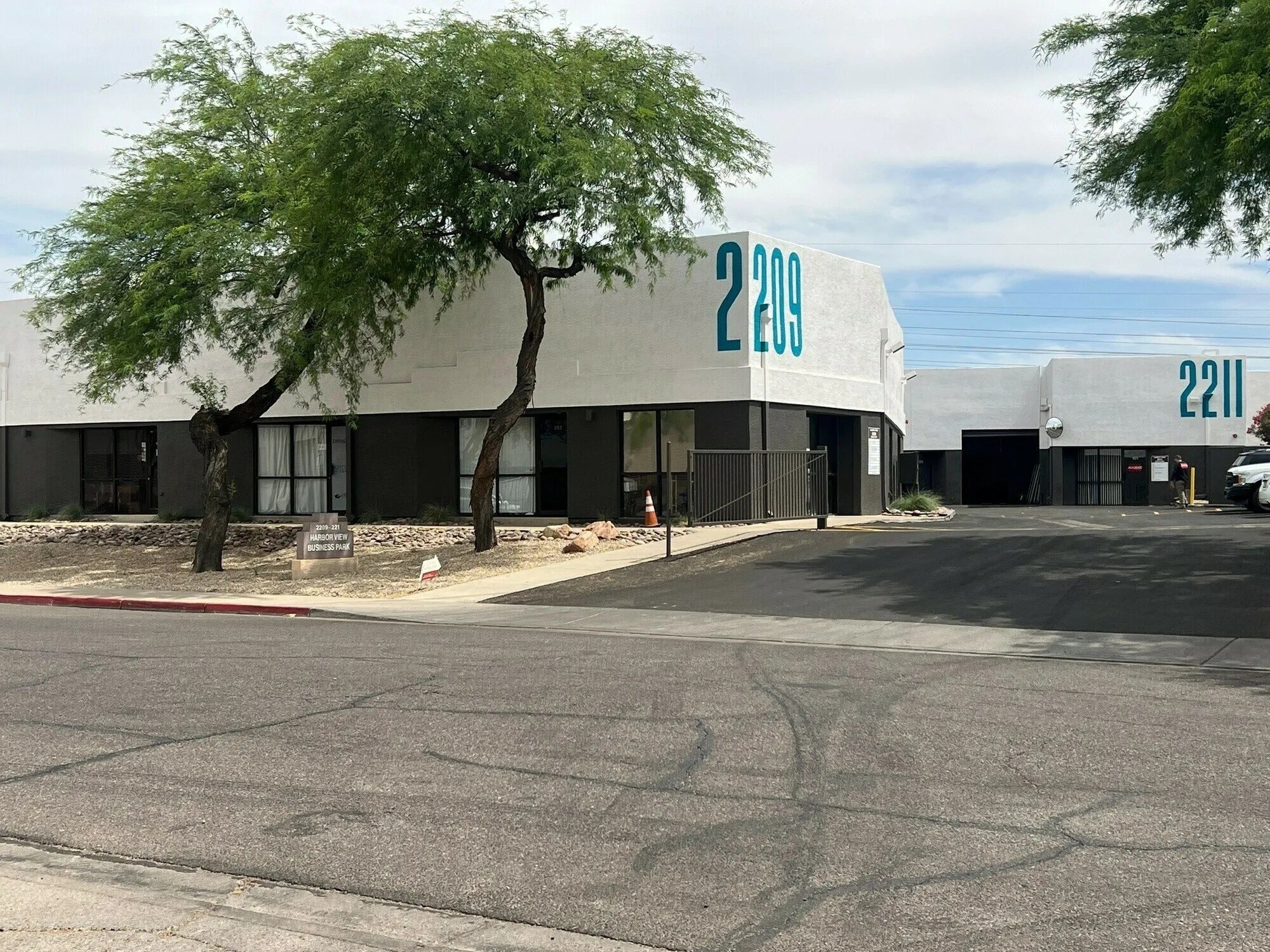 2209 W 1st St, Tempe, AZ à louer Photo de l’immeuble– Image 1 sur 8