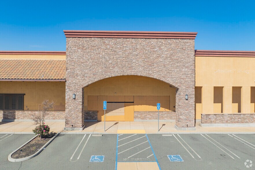 3130 Buchanan Rd, Antioch, CA à louer - Photo de l’immeuble – Image 2 sur 9