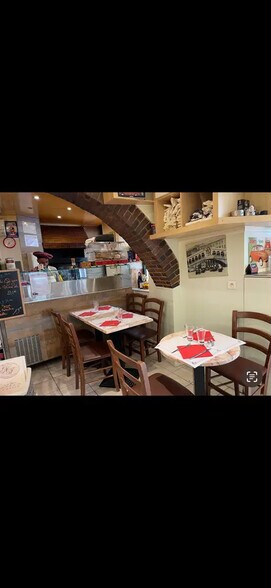 Local commercial dans Neuilly-sur-Seine à louer - Photo de l’immeuble – Image 2 sur 6