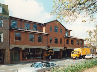 Plus de détails pour 11-15 North St, Leatherhead - Bureau à vendre