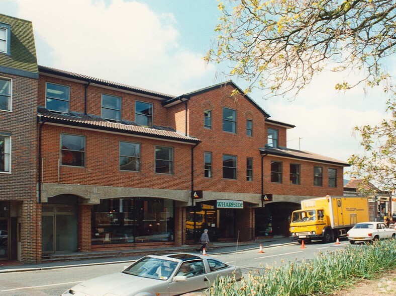 11-15 North St, Leatherhead à vendre - Photo principale – Image 1 sur 1