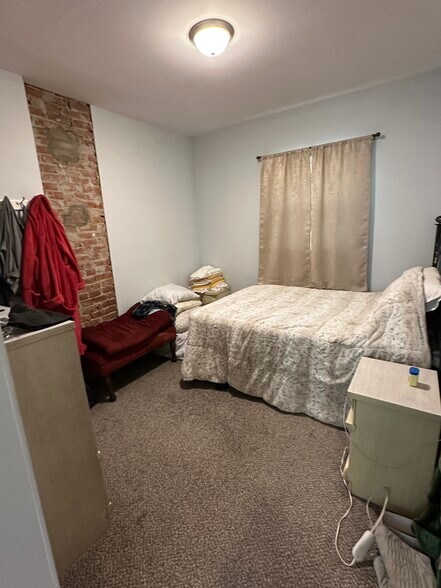 18 Ingersoll Ave, Schenectady, NY à vendre - Photo intérieure – Image 3 sur 8
