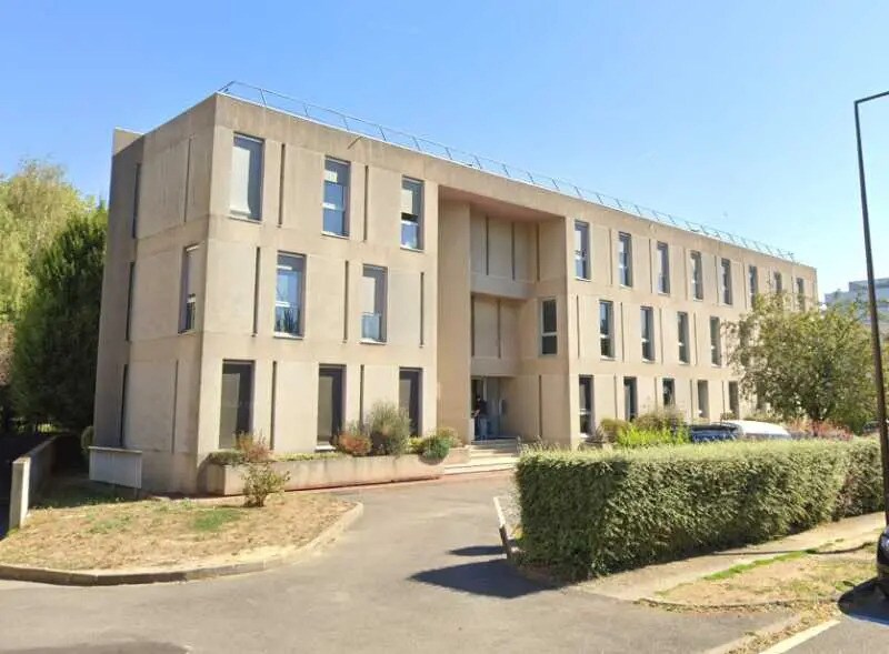 8 Rue Des Frères Caudron, Vélizy-Villacoublay à vendre Photo de l’immeuble– Image 1 sur 9