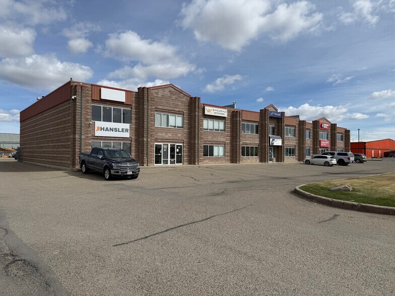 2843 2 Av N, Lethbridge, AB à louer - Photo de l’immeuble – Image 2 sur 14