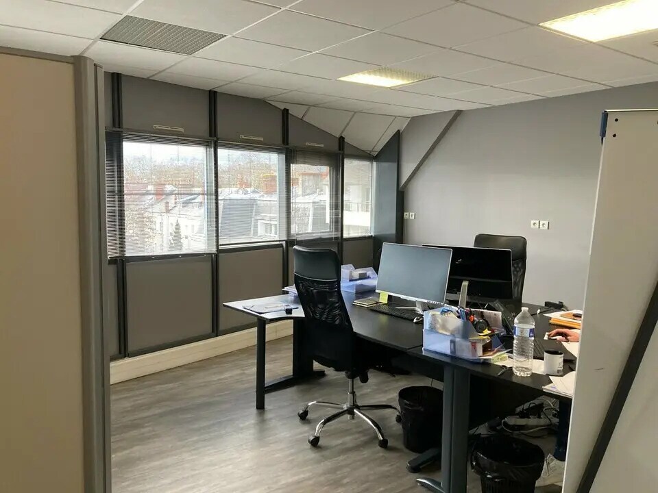 17 Rue De La Dolve, Tours à louer Photo de l’immeuble– Image 1 sur 6