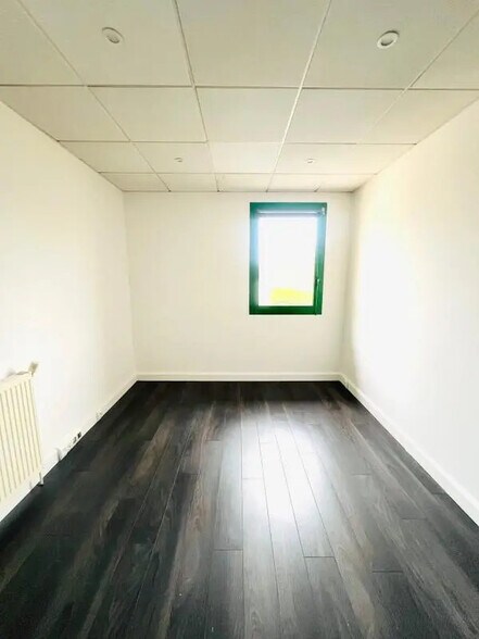 Bureau dans Chavenay à louer - Photo intérieure – Image 3 sur 6