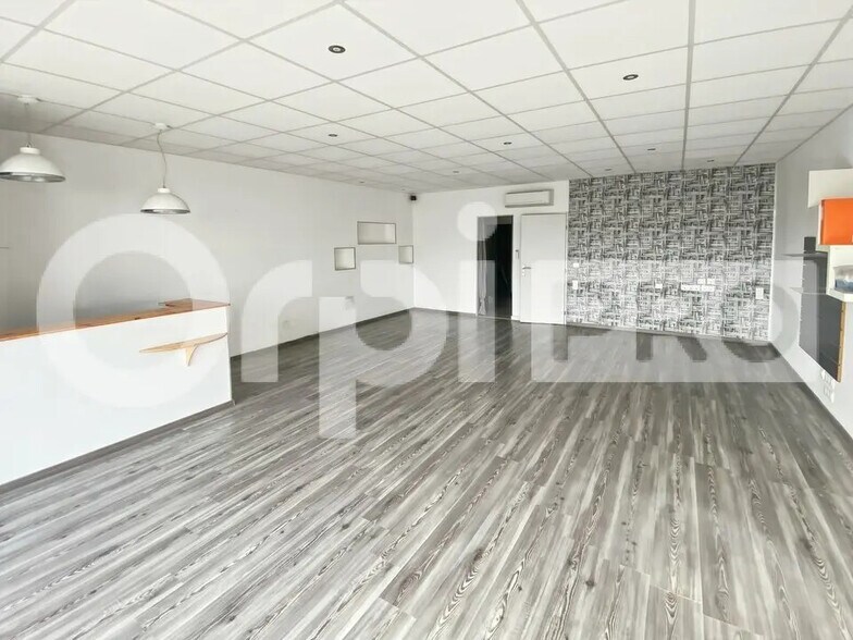 Local d’activités dans Nègrepelisse à louer - Photo intérieure – Image 2 sur 8