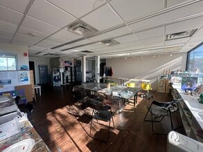 1125 Willis Ave, Albertson, NY à louer Photo de l’immeuble– Image 2 sur 14