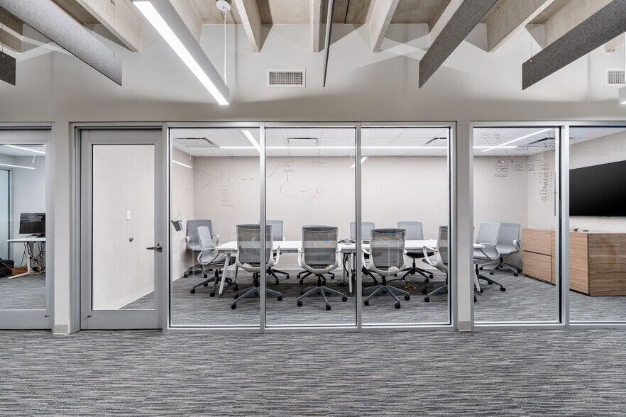 3111 Ponce De Leon Blvd, Coral Gables, FL à louer - Photo de l’immeuble – Image 3 sur 11