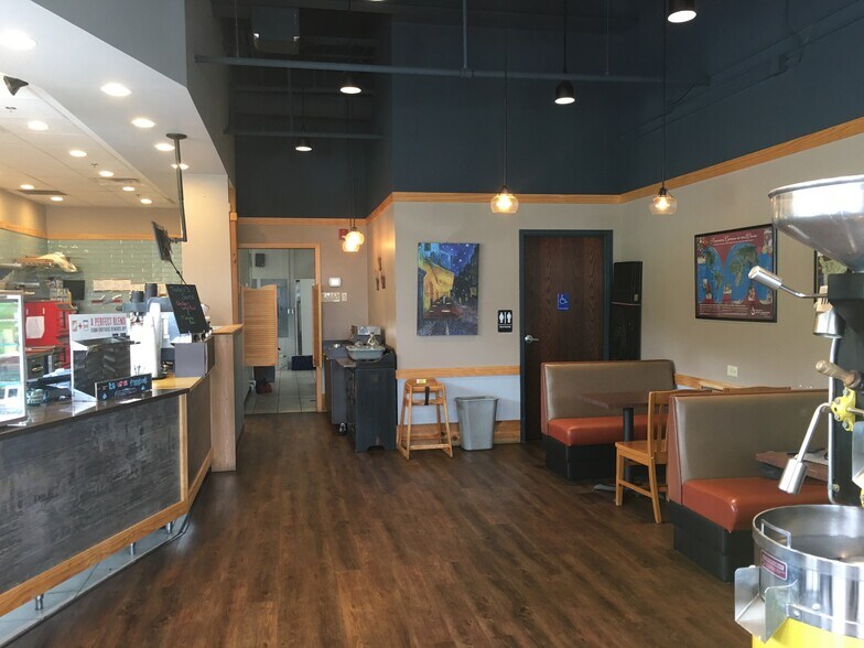 2550 S Broadway, Rochester, MN à vendre - Photo de l’immeuble – Image 3 sur 24