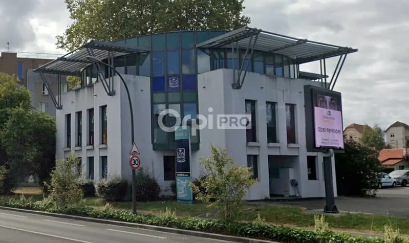 Bureau dans Pau à louer - Photo de l’immeuble – Image 3 sur 15