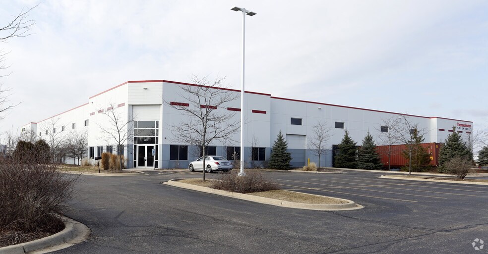 1230-1236 Hardt Cir, Bartlett, IL à louer - Photo de l’immeuble – Image 3 sur 6