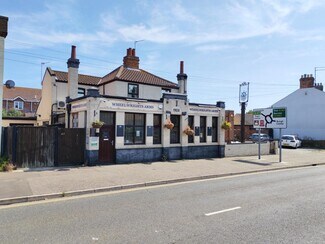 Plus de détails pour 65 Beccles Rd, Great Yarmouth - Local commercial à louer