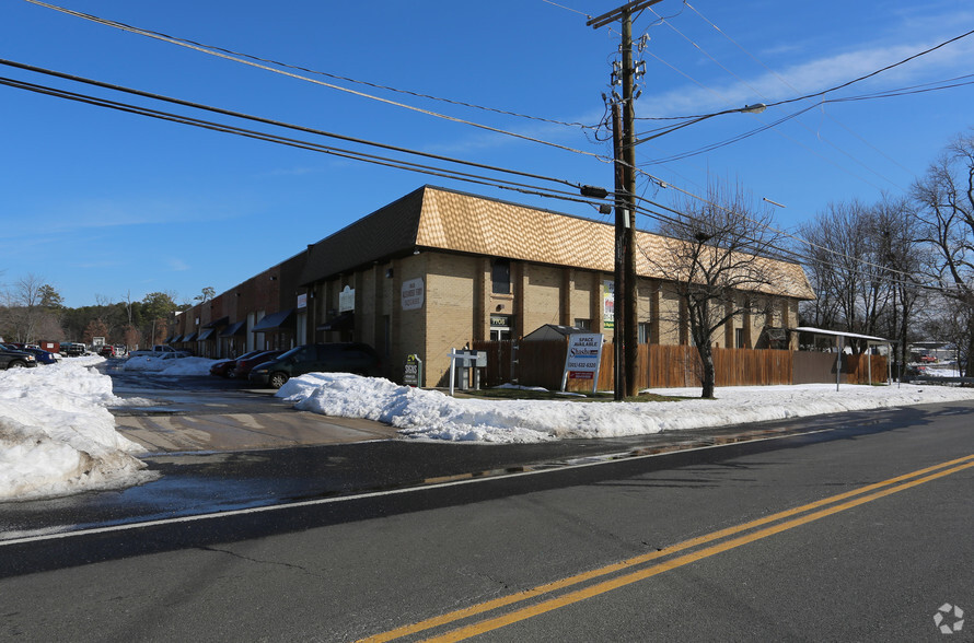 7708-7732 Old Alexandria Ferry Rd, Clinton, MD à louer - Photo de l’immeuble – Image 3 sur 12