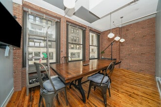 247 W 36th St, New York, NY à louer Photo intérieure– Image 1 sur 4