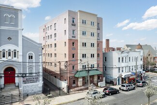 Plus de détails pour 165 Barclay St, Paterson, NJ - Logement à vendre