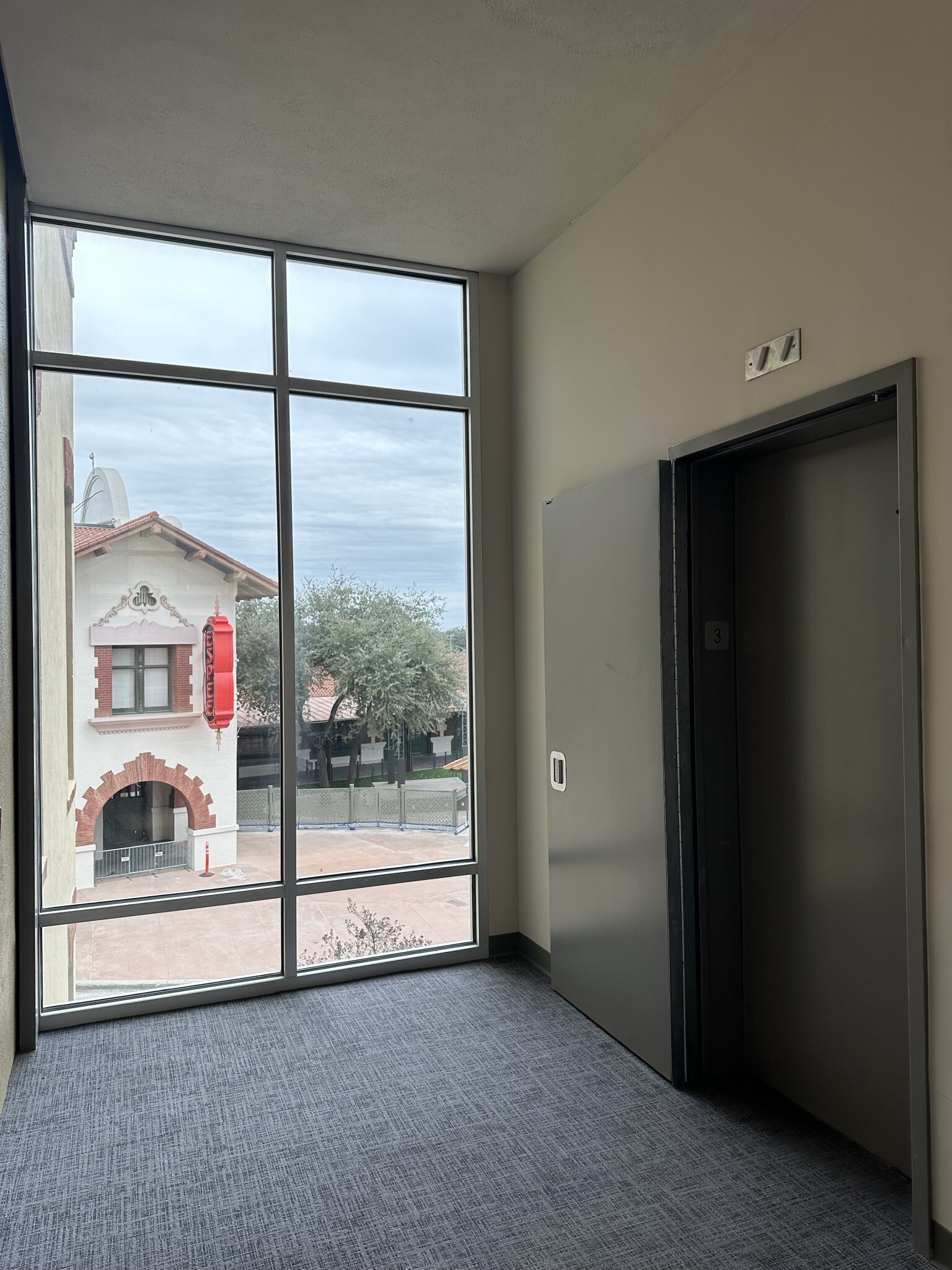 119 Heiman St, San Antonio, TX à louer Hall d’entrée– Image 1 sur 4