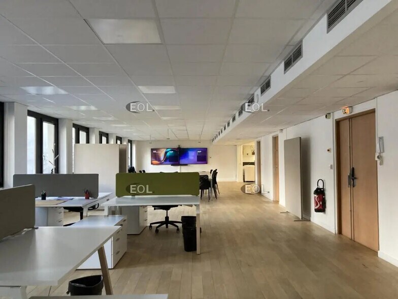 Bureau dans Charenton-le-Pont à louer - Photo intérieure – Image 2 sur 8