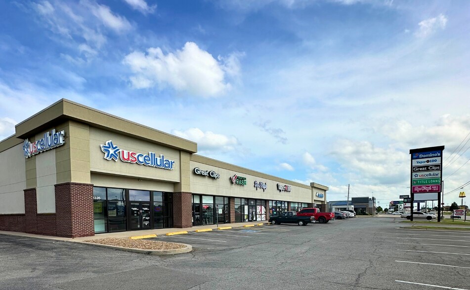 2326 Industrial Rd, Emporia, KS à vendre - Photo de l’immeuble – Image 2 sur 4