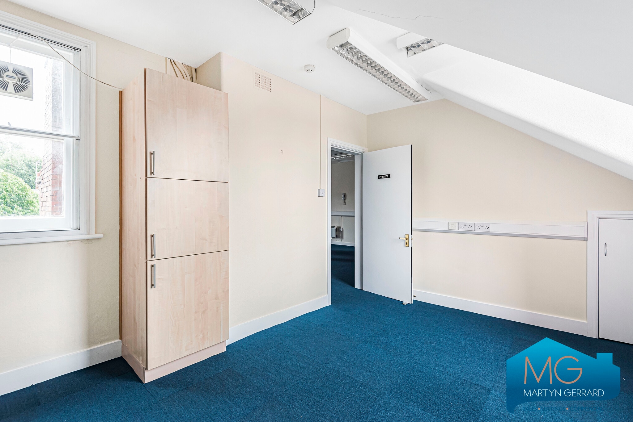 235 Regents Park Rd, Londres à louer Photo intérieure– Image 1 sur 4