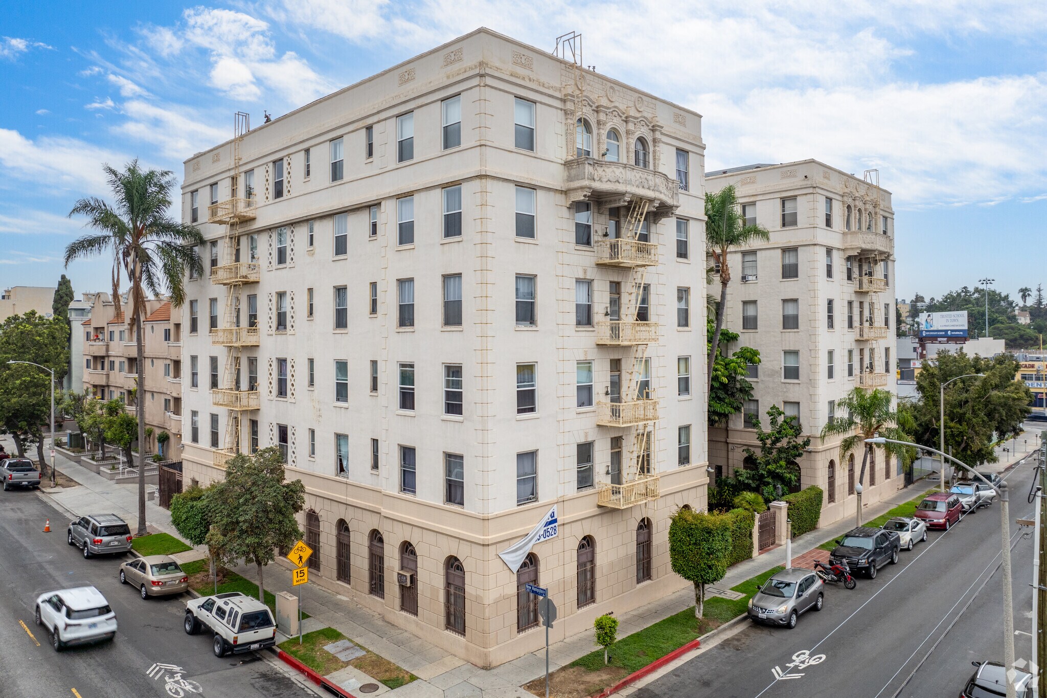 3333 W 4th St, Los Angeles, CA à vendre Photo principale– Image 1 sur 33