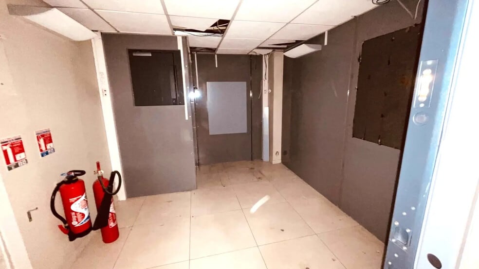 Local commercial dans Villeurbanne à louer - Photo intérieure – Image 3 sur 8