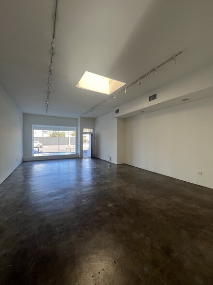 8334-8336 W 3rd St, Los Angeles, CA à louer - Photo de l’immeuble – Image 2 sur 6